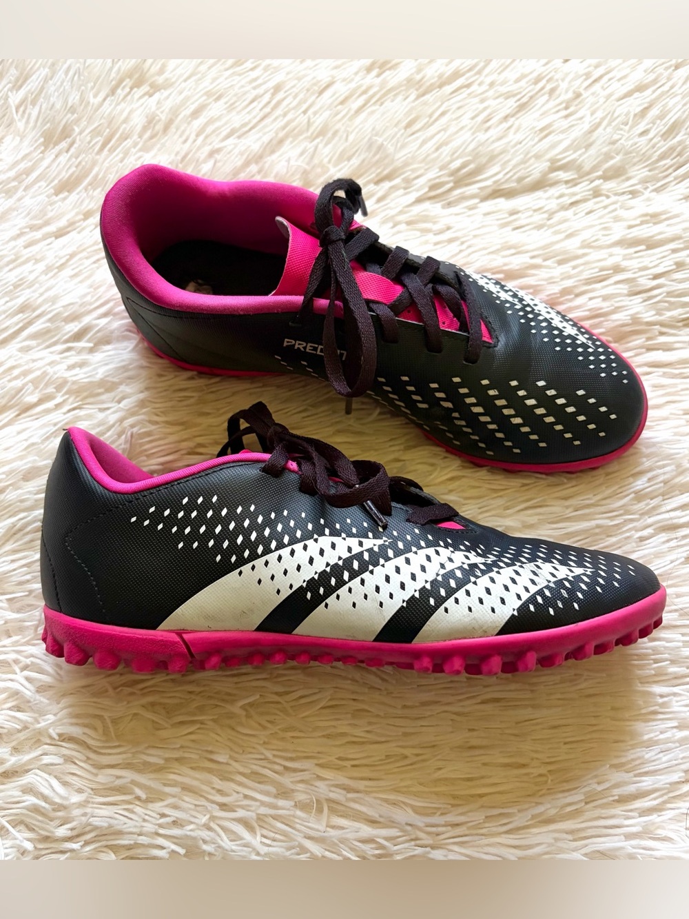 Adidas Pink and Black Predator Indoor Turf Shoes Size 4.5